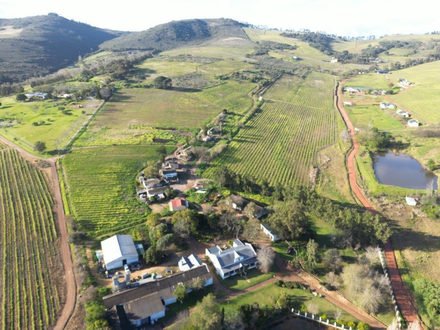 5 Bedroom Property for Sale in Stellenbosch Farms Western Cape